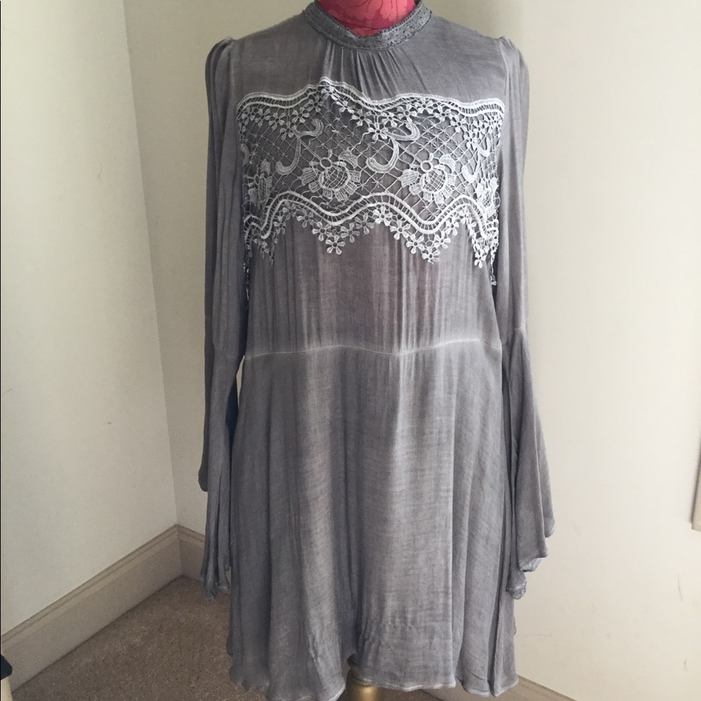 Sweet Gray Dress/Tunic with lace detail